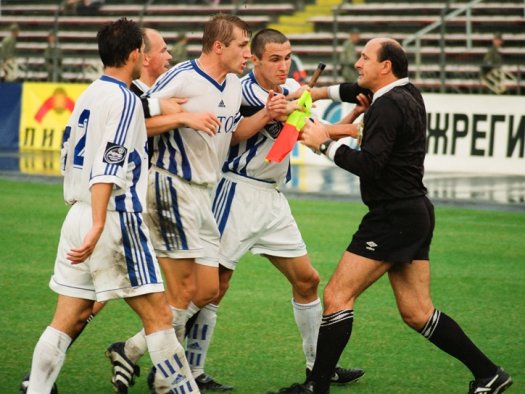 Фотоподборка со скандального матча «Алании» и «Ротора» в 1999-м году