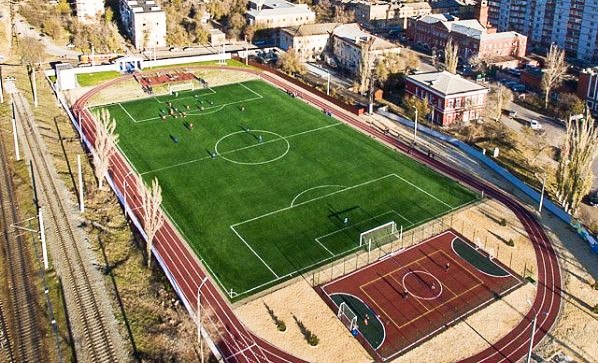 В Волгограде на стадионе «Пищевик» делают поле с подогревом